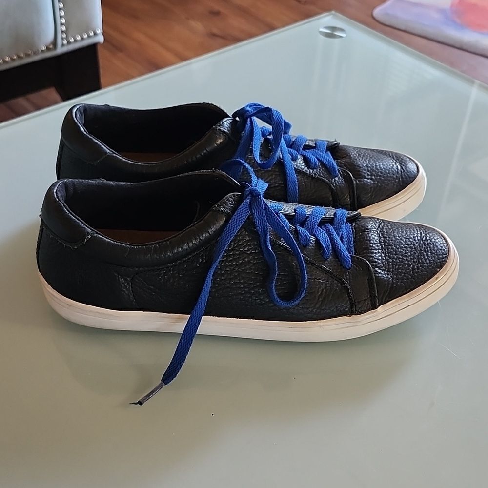 Frye Ivy Low Lace Black Pebble Leather Sneakers With Custom Blue Laces Size 10